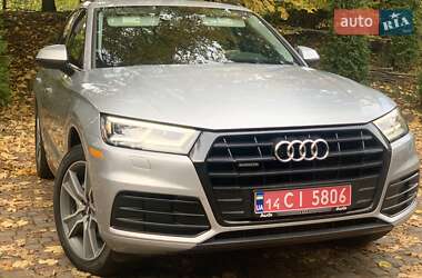 Позашляховик / Кросовер Audi Q5 2018 в 
