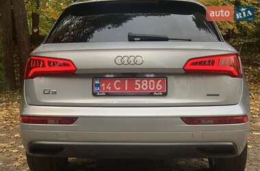 Позашляховик / Кросовер Audi Q5 2018 в 