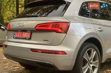 Позашляховик / Кросовер Audi Q5 2018 в 