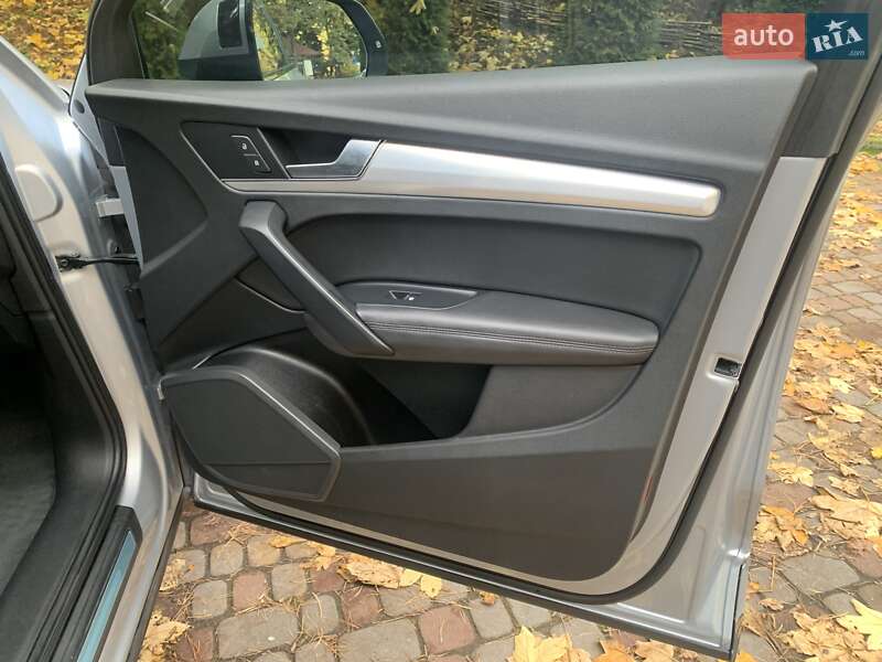 Внедорожник / Кроссовер Audi Q5 2018 в Дрогобыче