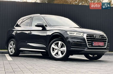 Внедорожник / Кроссовер Audi Q5 2018 в 