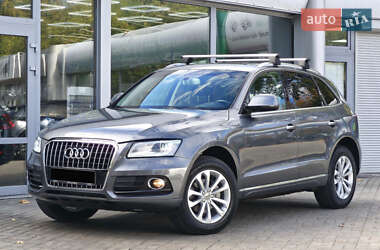Внедорожник / Кроссовер Audi Q5 2015 в 