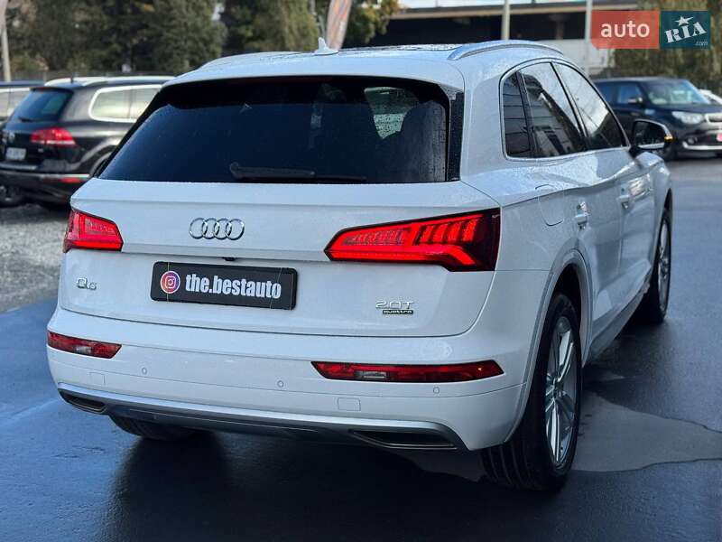 Позашляховик / Кросовер Audi Q5 2018 в Рівному