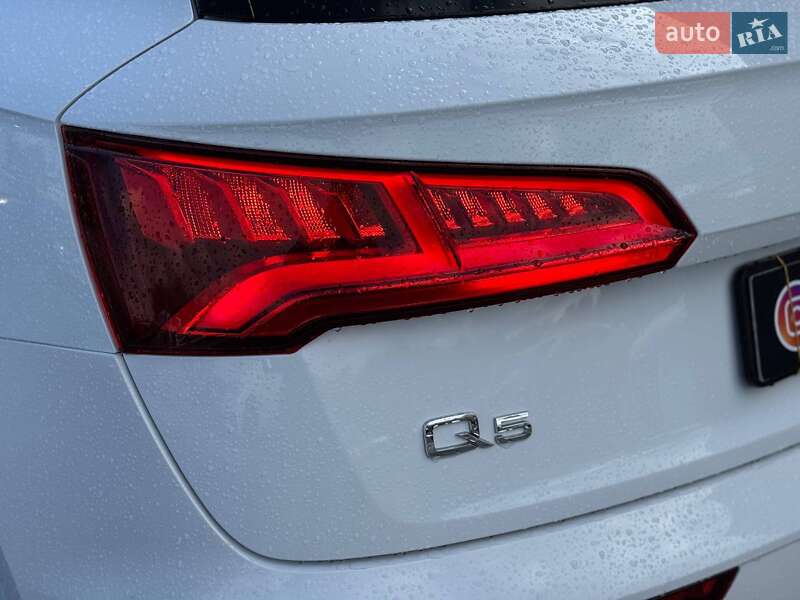 Позашляховик / Кросовер Audi Q5 2018 в Рівному
