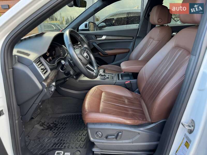 Позашляховик / Кросовер Audi Q5 2018 в Рівному