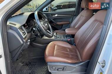 Внедорожник / Кроссовер Audi Q5 2018 в 