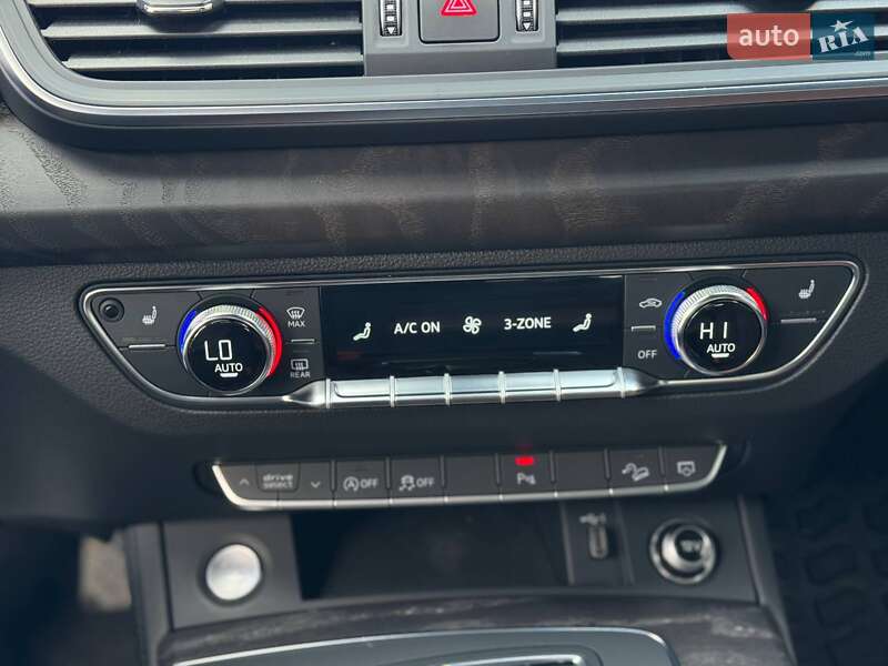 Позашляховик / Кросовер Audi Q5 2018 в Рівному