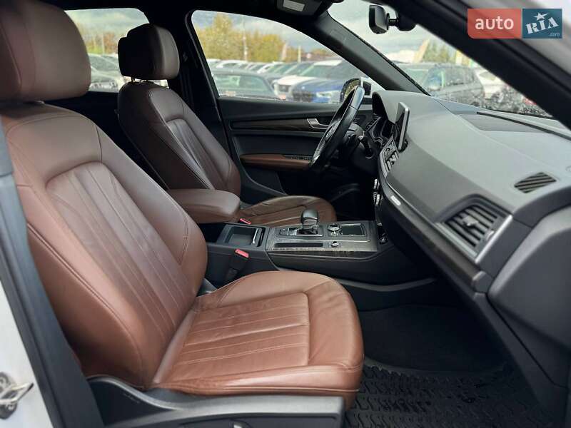 Позашляховик / Кросовер Audi Q5 2018 в Рівному
