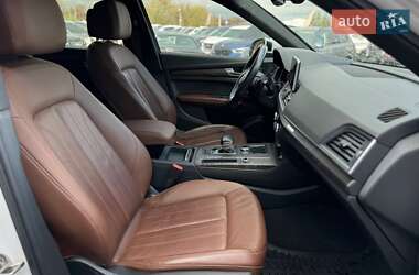 Внедорожник / Кроссовер Audi Q5 2018 в 