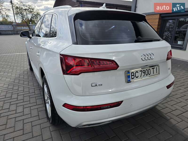 Внедорожник / Кроссовер Audi Q5 2017 в Коломые
