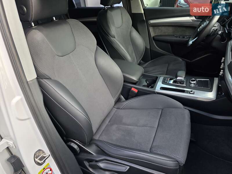 Внедорожник / Кроссовер Audi Q5 2017 в Коломые