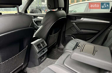Внедорожник / Кроссовер Audi Q5 2020 в Киеве