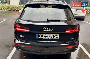 Позашляховик / Кросовер Audi Q5 2020 в 