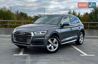 Внедорожник / Кроссовер Audi Q5 2018 в 