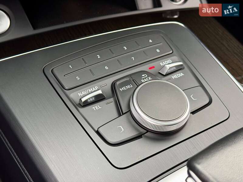 Позашляховик / Кросовер Audi Q5 2018 в Києві