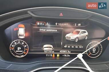 Позашляховик / Кросовер Audi Q5 2017 в 