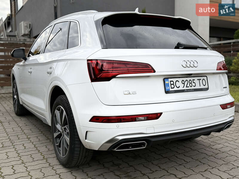 Позашляховик / Кросовер Audi Q5 2022 в Стрию