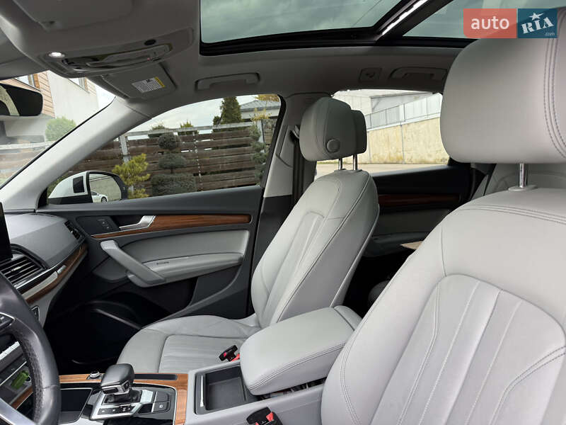 Позашляховик / Кросовер Audi Q5 2022 в Стрию
