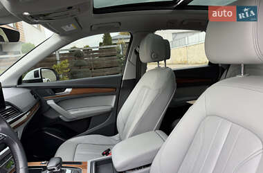 Внедорожник / Кроссовер Audi Q5 2022 в 