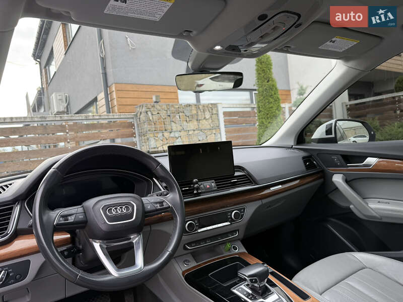 Позашляховик / Кросовер Audi Q5 2022 в Стрию