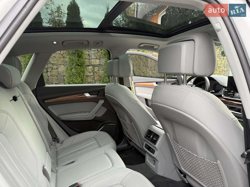 Позашляховик / Кросовер Audi Q5 2022 в Стрию