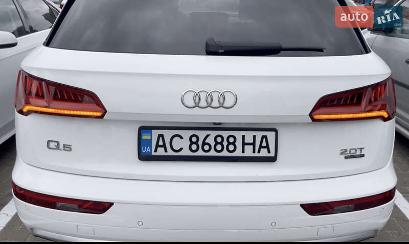Позашляховик / Кросовер Audi Q5 2017 в Києві фото 20 Позашляховик / Кросовер Audi Q5 2017 в Києві
