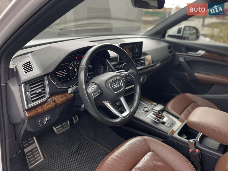 Позашляховик / Кросовер Audi Q5 2017 в Києві фото 24 Позашляховик / Кросовер Audi Q5 2017 в Києві