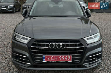 Позашляховик / Кросовер Audi Q5 2020 в 