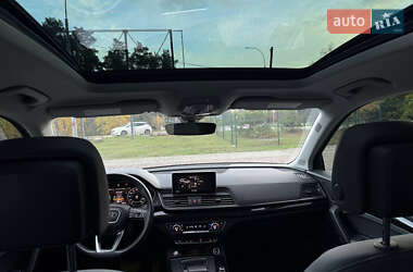 Позашляховик / Кросовер Audi Q5 2020 в 