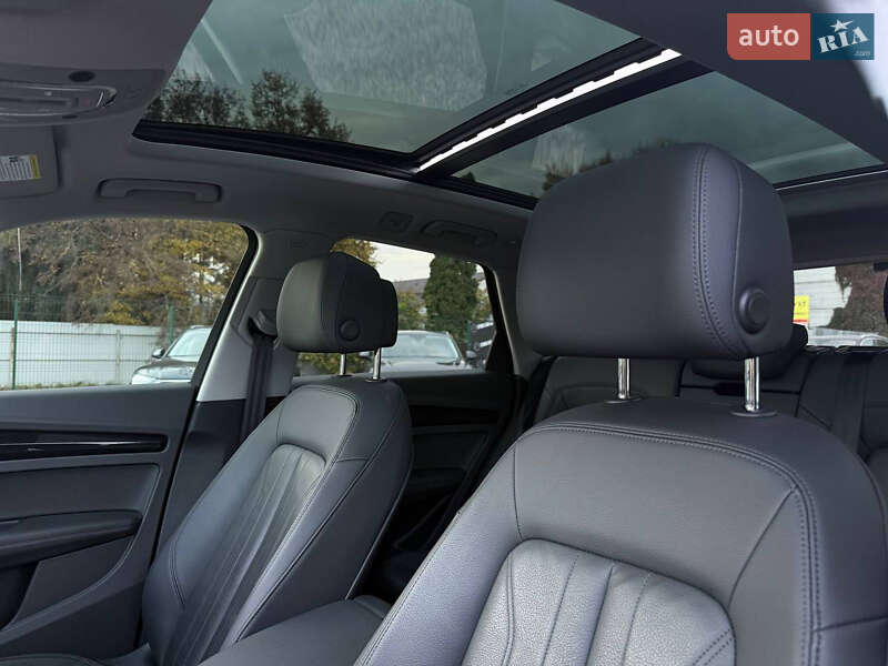 Позашляховик / Кросовер Audi Q5 2020 в Києві