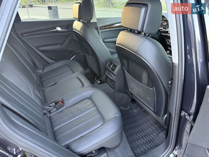 Позашляховик / Кросовер Audi Q5 2020 в Львові