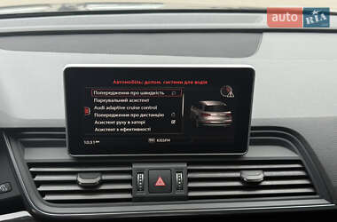 Позашляховик / Кросовер Audi Q5 2020 в 