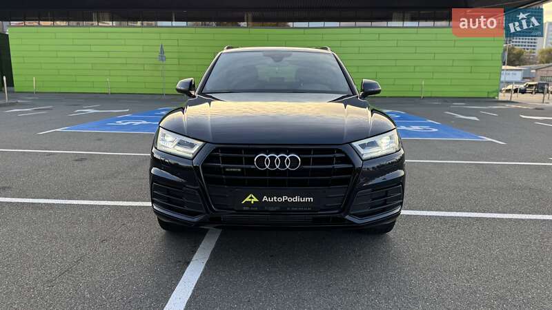 Позашляховик / Кросовер Audi Q5 2019 в Києві