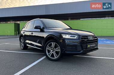 Внедорожник / Кроссовер Audi Q5 2019 в 