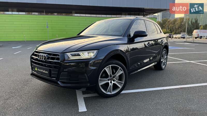 Позашляховик / Кросовер Audi Q5 2019 в Києві