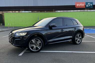 Внедорожник / Кроссовер Audi Q5 2019 в 