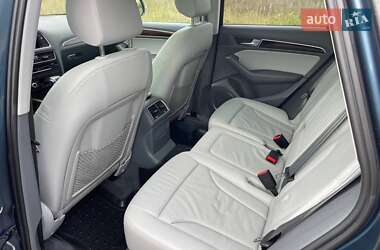 Позашляховик / Кросовер Audi Q5 2016 в 