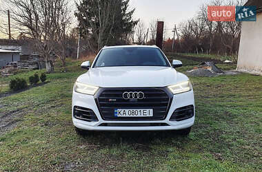 Внедорожник / Кроссовер Audi Q5 2017 в Львове