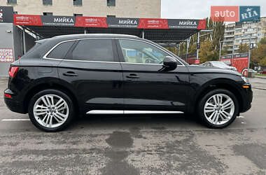 Внедорожник / Кроссовер Audi Q5 2019 в Киеве