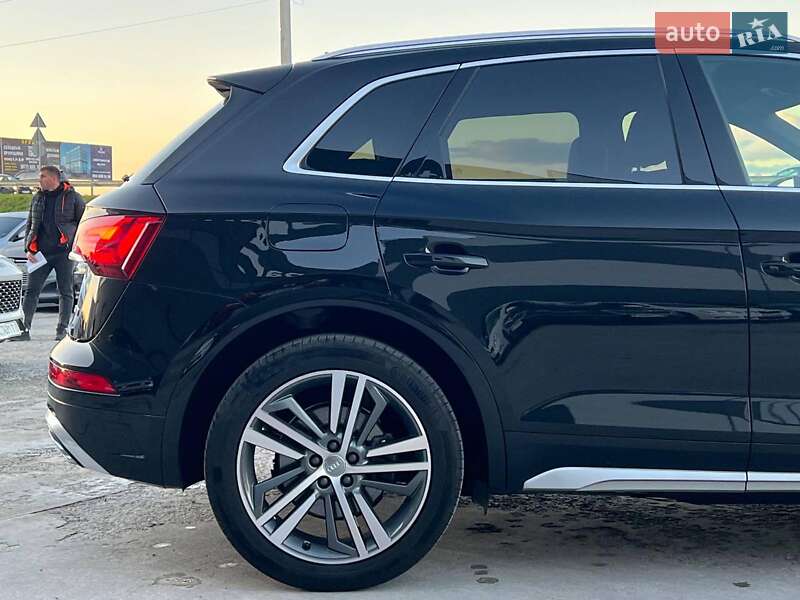 Внедорожник / Кроссовер Audi Q5 2022 в Львове
