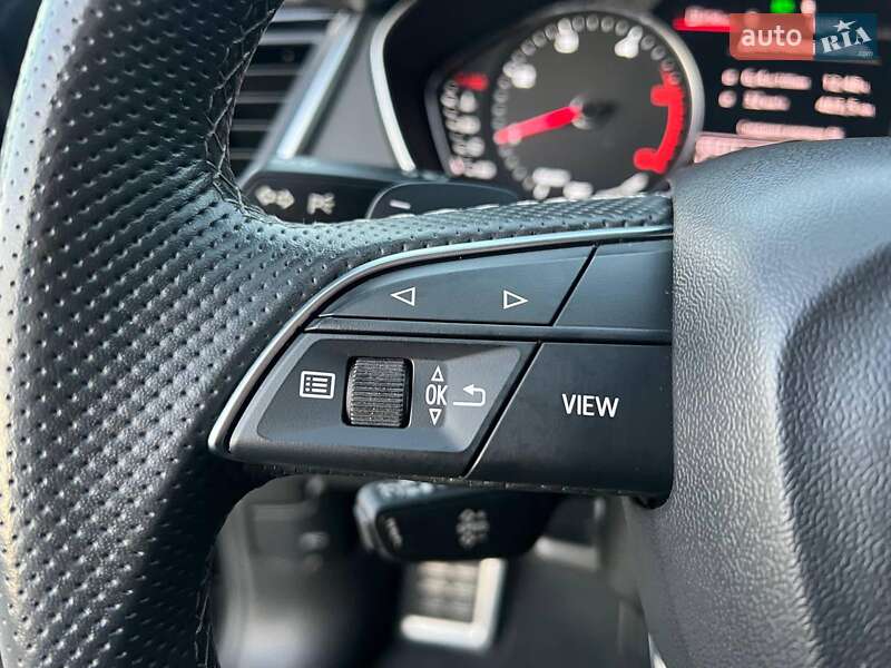 Внедорожник / Кроссовер Audi Q5 2022 в Львове