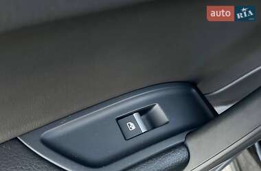 Позашляховик / Кросовер Audi Q5 2022 в 