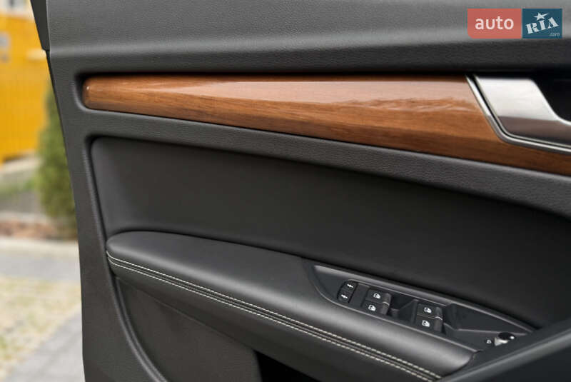Внедорожник / Кроссовер Audi Q5 2020 в Львове