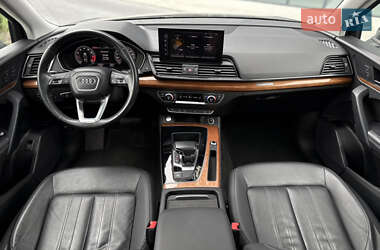 Внедорожник / Кроссовер Audi Q5 2020 в 