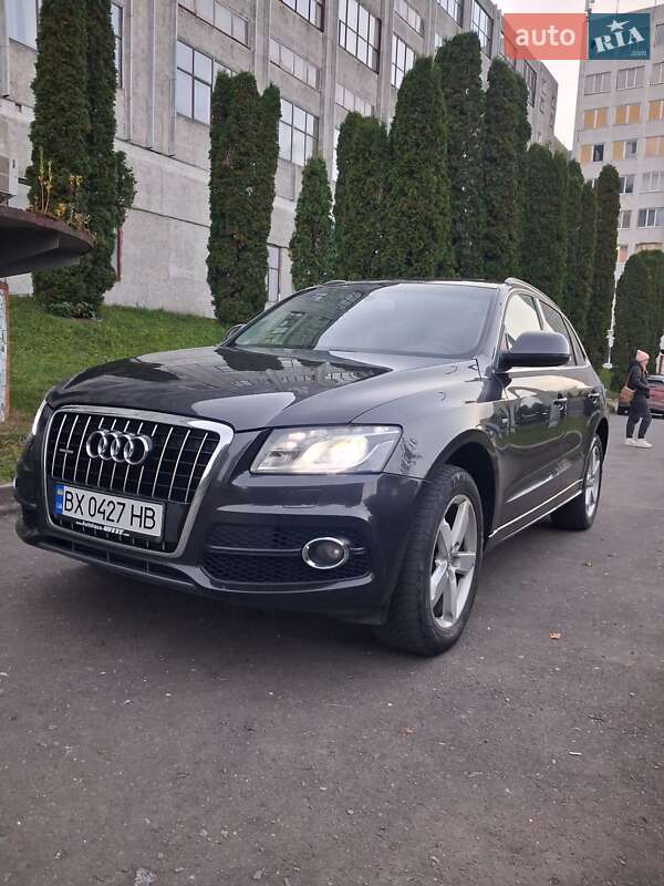 Внедорожник / Кроссовер Audi Q5 2010 в Хмельницком
