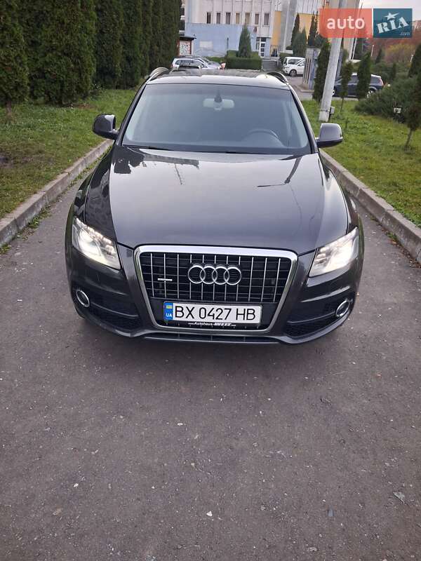 Внедорожник / Кроссовер Audi Q5 2010 в Хмельницком