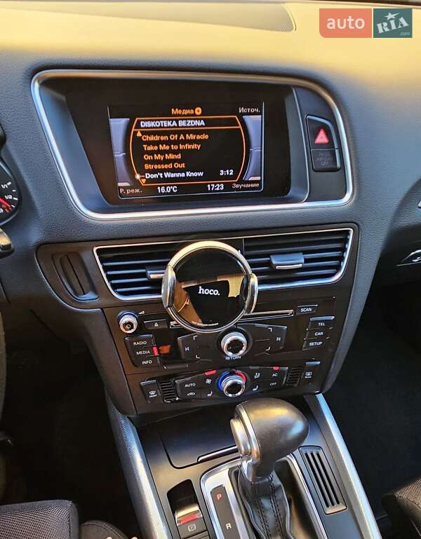 Позашляховик / Кросовер Audi Q5 2013 в Ужгороді