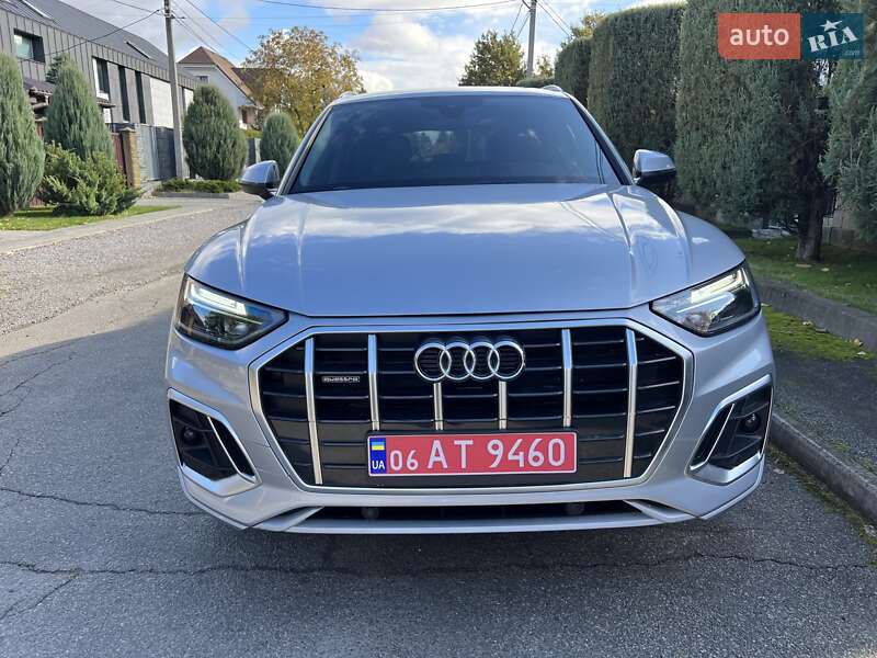 Позашляховик / Кросовер Audi Q5 2020 в Києві