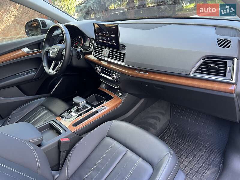 Позашляховик / Кросовер Audi Q5 2020 в Києві