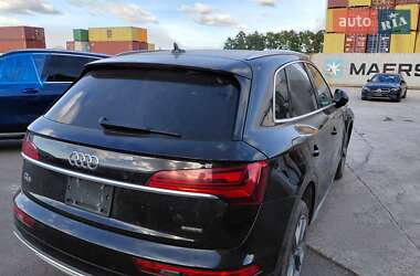 Позашляховик / Кросовер Audi Q5 2021 в 